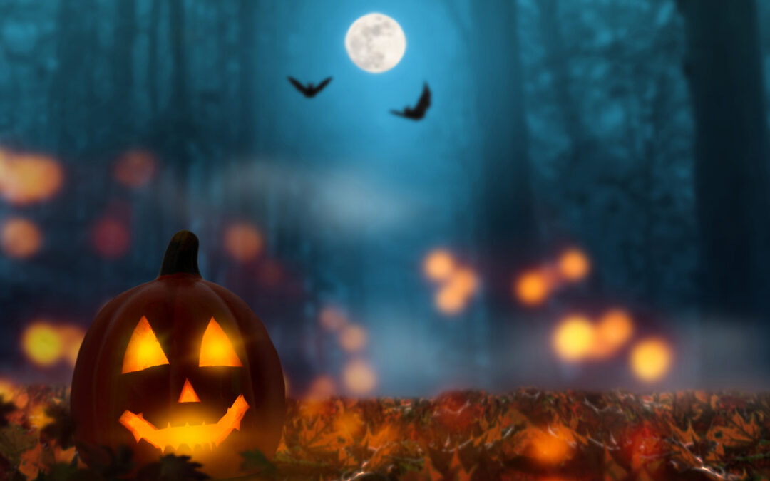 Cracked Teeth from Halloween Candy: Scary Treats to Avoid, jack lantern in the halloween night